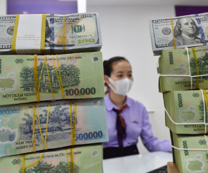 Giá USD ngân hàng giảm mạnh, mất mốc 24.500 đồng