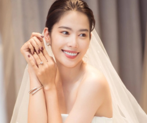 Nam Em khoe nhẫn cưới, có thái độ thế nào mà được đồn đoán sắp kết hôn?