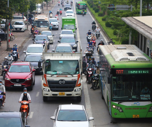 Đề xuất thay buýt nhanh Kim Mã - Yên Nghĩa bằng đường sắt đô thị