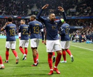 Vượt Ronaldo và Messi, Mbappe đạt 300 bàn với ít thời gian hơn