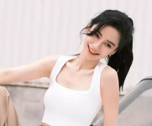 Tình cảnh đáng thương của Angelababy: 'Rớt giá' thảm hại, fan quay lưng bán rẻ poster