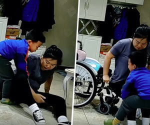 Dân mạng ‘đốn tim’ với cảnh cậu bé 4 tuổi cố hết sức đỡ mẹ ngồi dậy sau khi ngã xe lăn