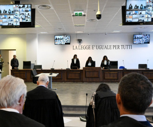 Italy tuyên án 2.100 năm tù với thành viên băng mafia lớn