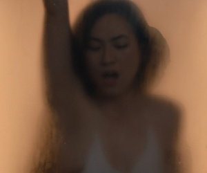 Phim 18+ có Miu Lê, Phương Anh Đào: Sa đà vào cảnh nóng, thừa thãi và phản cảm