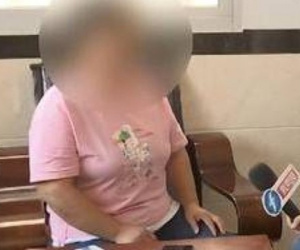 Bà nội phát hiện sự thật sốc khi đưa cháu đi học