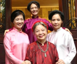 NSƯT sinh được 3 mỹ nhân Việt nổi tiếng: Ly hôn năm 33 tuổi, được ba người đàn ông hỏi cưới, giờ ra sao?