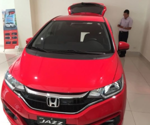 Xe hạng A từ ngôi đầu rớt xuống "đội sổ"