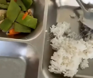 Con khoe suất ăn ở trường rất ổn, người mẹ đột xuất kiểm tra thì phát hiện sự thật đau lòng đằng sau