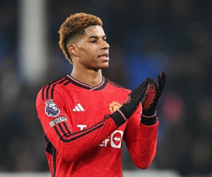 Bruno Fernandes tiết lộ lý do nhường Rashford đá phạt đền?