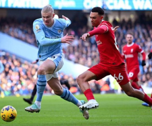 Sao Liverpool có hợp đồng béo bở sau khi làm cháy lưới Man City