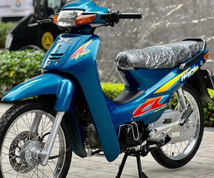 Honda Wave đời 2000 đội giá 800 triệu nhờ số khung số máy trùng biển ngũ quý 8