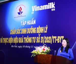 Vinamilk cùng câu lạc bộ Điều dưỡng trưởng Việt Nam tập huấn chăm sóc dinh dưỡng bệnh lý cho điều dưỡng phía bắc
