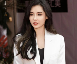 Thực hư tin Trương Bá Chi sinh con cho trùm xã hội đen?