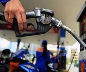 Giá xăng trong nước ngày mai biến động thế nào?