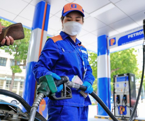 Giá xăng dầu giảm lần thứ 3 liên tiếp