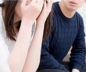 Khám tiền hôn nhân, chết lặng biết chồng sắp cưới nhiễm HIV