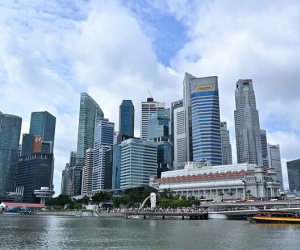 Hai thành phố có chi phí sống đắt nhất thế giới