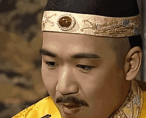 Bạc không phản ứng với thạch tín, vì sao các hoàng đế dùng kim bạc để thử độc trước khi ăn?
