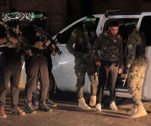 Hamas thả thêm 8 con tin, Israel triệu hồi đại sứ ở Tây Ban Nha