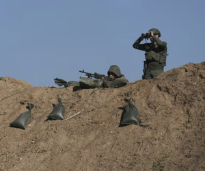 Israel nối lại tấn công Hamas