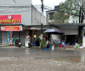 Vụ 11 học sinh nghi ngộ độc do ăn kẹo lạ, người phụ nữ bán kẹo trước trường nói gì?