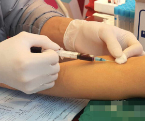 Tại sao hiến máu miễn phí, người cần truyền lại phải trả tiền?