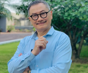 'Ông trùm phản diện' sắp được phong NSND: Tuổi U70 hạnh phúc bên bà xã như vợ chồng son