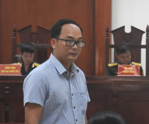Cựu thiếu tá quân đội tông chết nữ sinh ở Ninh Thuận lĩnh 14 tháng tù