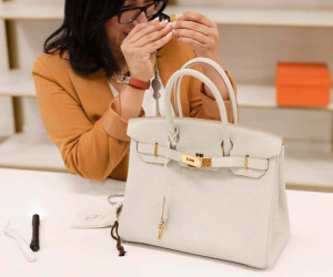 Hành trình ra đời của chiếc túi Hermès Birkin được đấu giá hơn 9 tỷ đồng