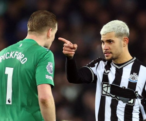 Cầu thủ Newcastle giận dữ đòi 'xử' Jordan Pickford