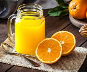 Ai không nên uống nước cam hàng ngày?