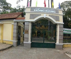 Học sinh lớp 8 ở TP.HCM bị giáo viên đánh gãy xương bả vai