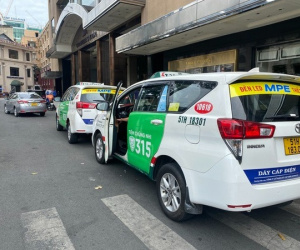 Vì sao chủ tịch HĐQT và tổng giám đốc taxi Vinasun cùng xin từ chức?