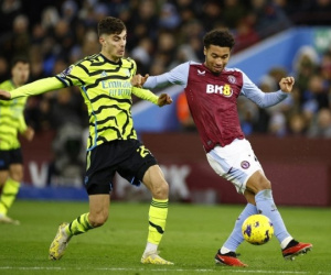 Arsenal thua Aston Villa, chính thức mất ngôi đầu