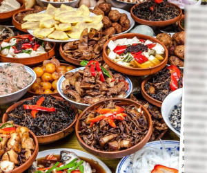 Người phụ nữ nhận hóa đơn 1,5 tỷ đồng sau khi khoe ảnh bữa ăn lên mạng