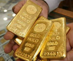 Giá vàng hôm nay 15/12/2023 'leo thang', vàng lên cơn sốt mới