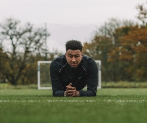 Một năm sau khi rời MU, Jesse Lingard rơi cảnh thất nghiệp, cứ tập luyện, hy vọng rồi lại bị từ chối