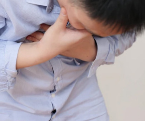 Người thường xuyên thức khuya có 4 dấu hiệu này thì cần ngừng lại ngay kẻo đột tử