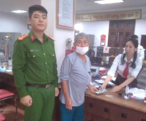 Hi Hữu: Chồng đến ngân hàng chuyển tiền cho đối tượng lừa đảo, vợ ở nhà báo công an