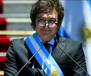 Tân tổng thống Argentina tổ chức quay xổ số tháng lương nghị sĩ