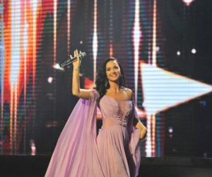 Katy Perry trình diễn tại Việt Nam với 3 bản hit tỉ view, thần thái chuẩn siêu sao hàng đầu thế giới!