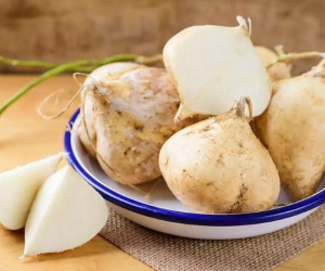 Tác dụng đủ bề của loại củ đang ế đầy đồng ở Việt Nam