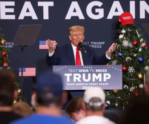 Rắc rối pháp lý của ông Trump lại 'chiếm sóng'