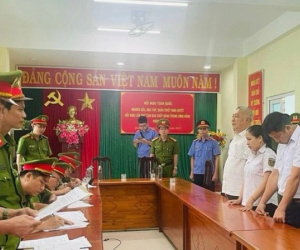 Giám đốc Cảng vụ Hàng hải Quảng Nam lập khống hóa đơn 36.000 lít dầu