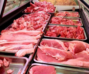 Chi tỷ USD mua thịt 'ngoại', lượng phụ phẩm tăng đột biến