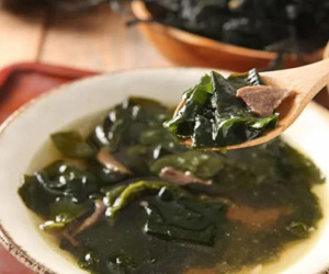 Hướng dẫn chế biến món canh rong biển không vị tanh, hương thanh mát