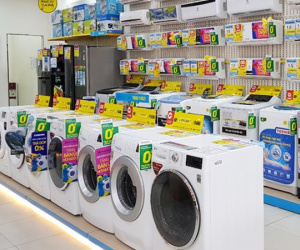 Tivi, tủ lạnh, máy giặt... hàng trưng bày ồ ạt đại hạ giá gần 90%, có nên mua?