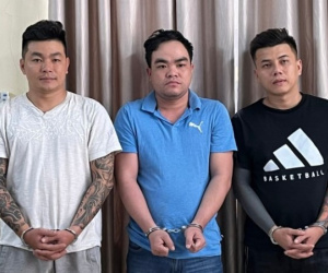 Triệt phá ổ nhóm 'tín dụng đen' dùng súng uy hiếp con nợ ở TP HCM
