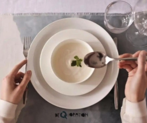 Cách ăn súp lịch sự trên bàn tiệc không phải ai cũng biết