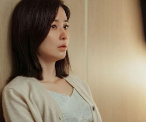Chồng né tránh chụp ảnh ở tiệc cuối năm, vợ đâu ngờ tiểu tam đứng trước mặt